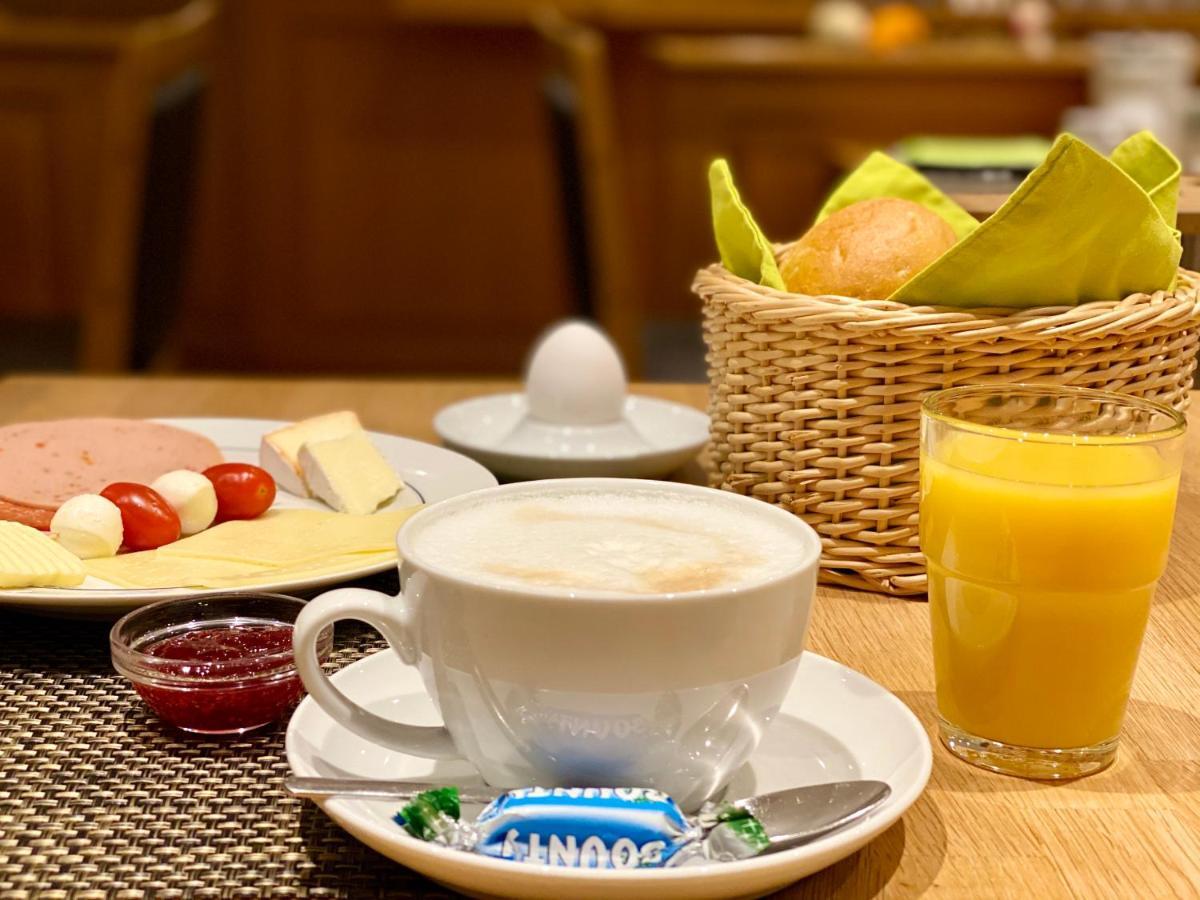 Bodelshausen Hotel Zur Sonne מראה חיצוני תמונה